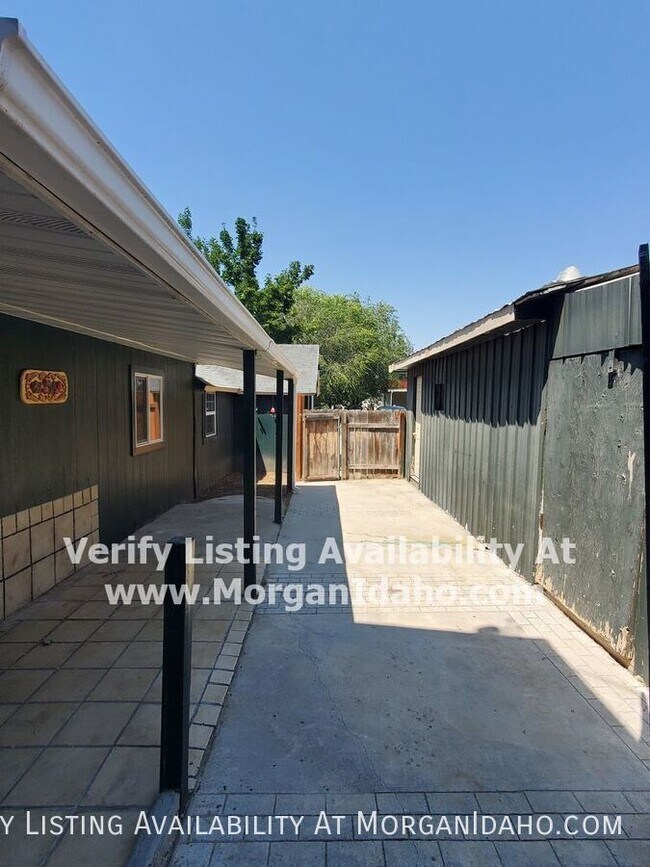 Photo - 516 18th Ave N