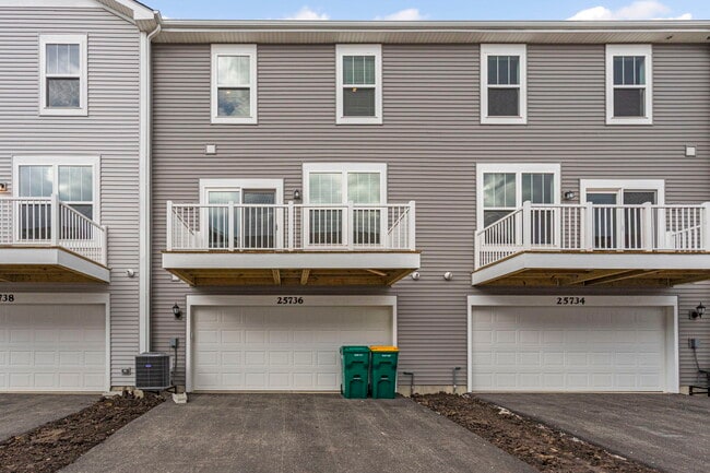Photo - 25736 W Yorkshire Dr