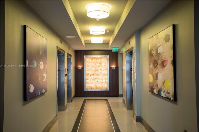 Photo - 2525 SW 3rd Ave Unidad 1106