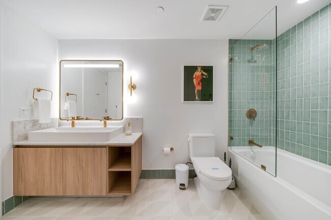 Photo - 159 NE 6th St Unit FL38-ID1241888P