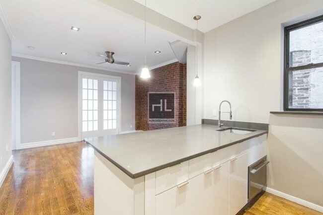 Photo - MOTT ST. Unidad 5R