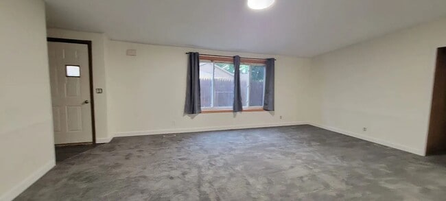 38 Earlmoor Blvd