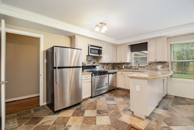 Photo - 8418 Lorrie Dr