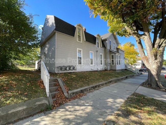 Photo - 1000 Cass Ave SE Unit 3