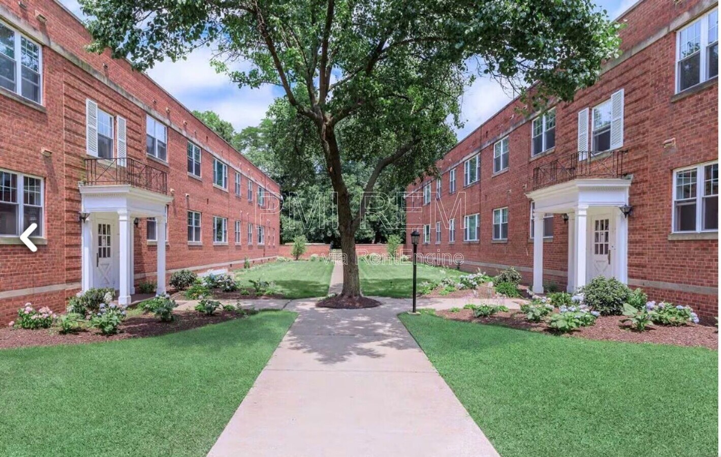 Photo - 16015 Van Aken Blvd Unit 107