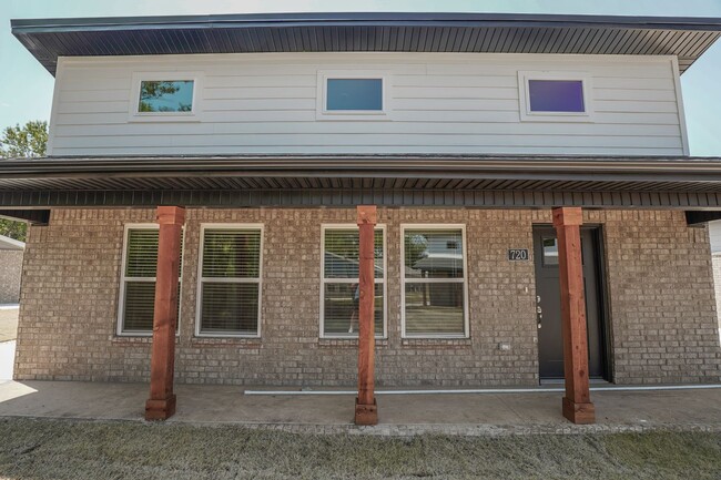 Bed 2 Bath Home!! - Bed 2 Bath Home!!