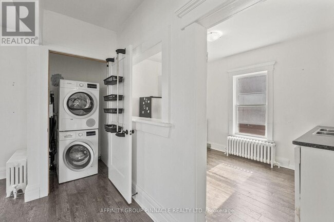 Photo - 255 Kent St W Unit Upper