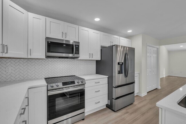 Photo - 129 Vintage Cir