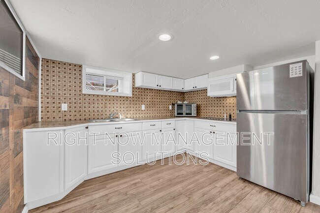 Photo - 202 S Middleton Rd Unidad