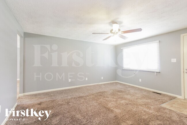 Photo - 5501 Furnas Ct