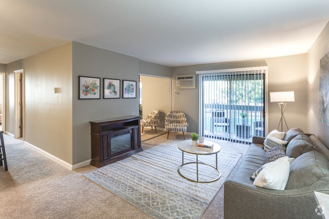 2 BR, 1 BA - Sequoia - 1000 SF