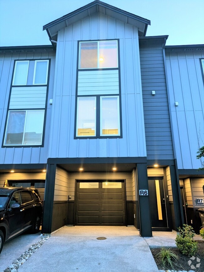 Building Photo - 14707 87th Ave SE Rental