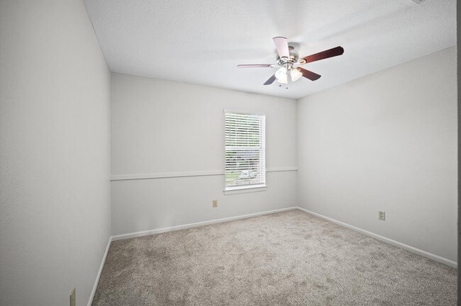 Photo - 7 Grey Birch Pl