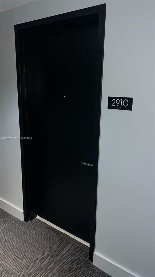 Photo - 121 NE 34th St Unit 2910