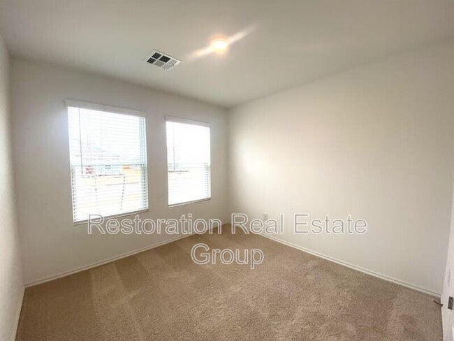 Photo - 10921 SW 22nd St