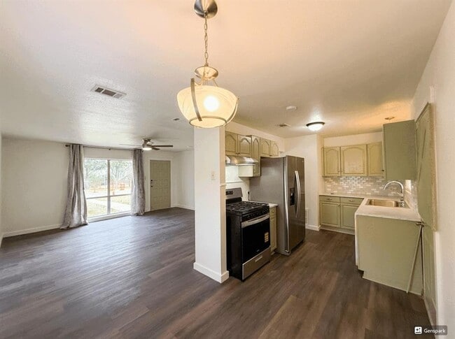 Photo - 501 Sacramento Dr