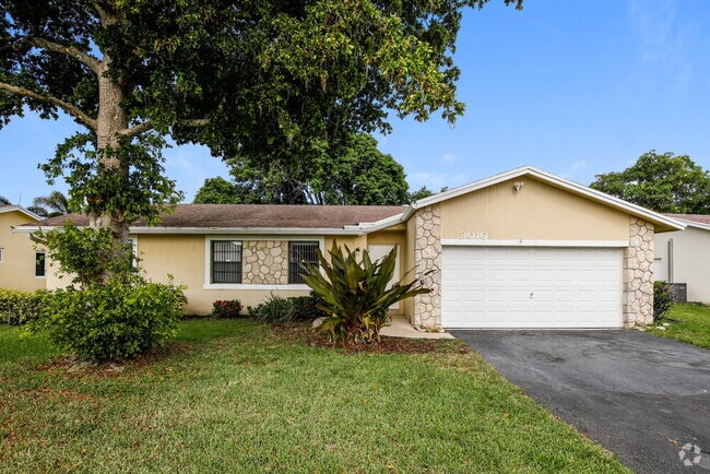 Building Photo - 3010 NW 53rd Terrace Rental