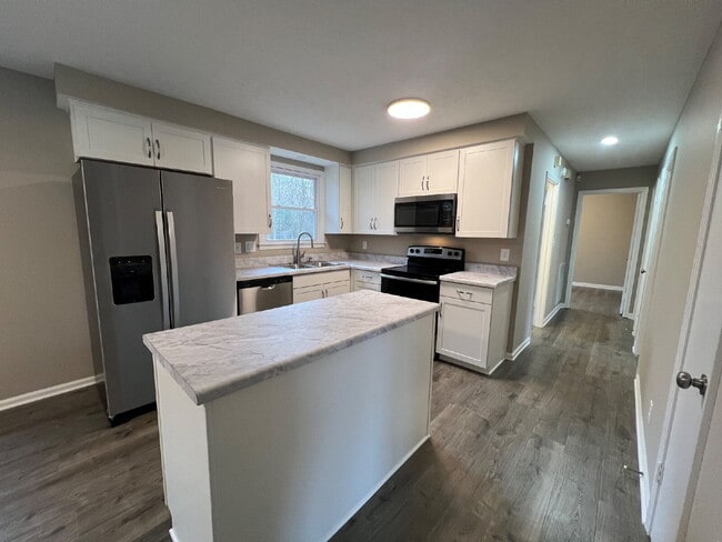 Photo - 504 Overton Dr