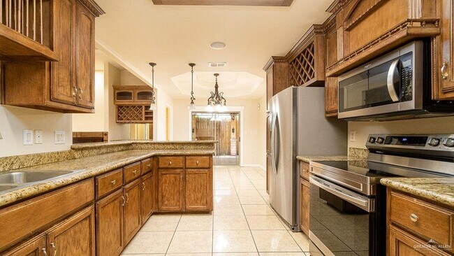 22 Hill Country Rd