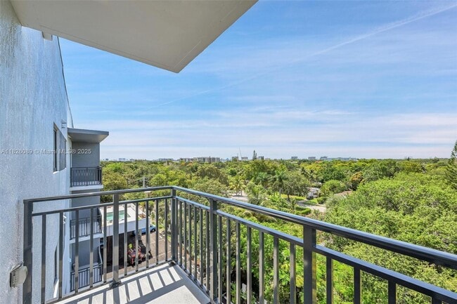 Photo - 840 NE 130th St Unit 610