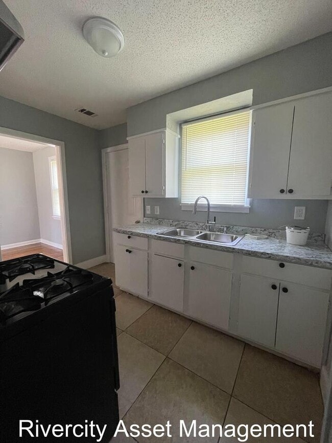 Photo - 4317 Ferndale Rd