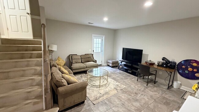 9223 Lee Masey Dr