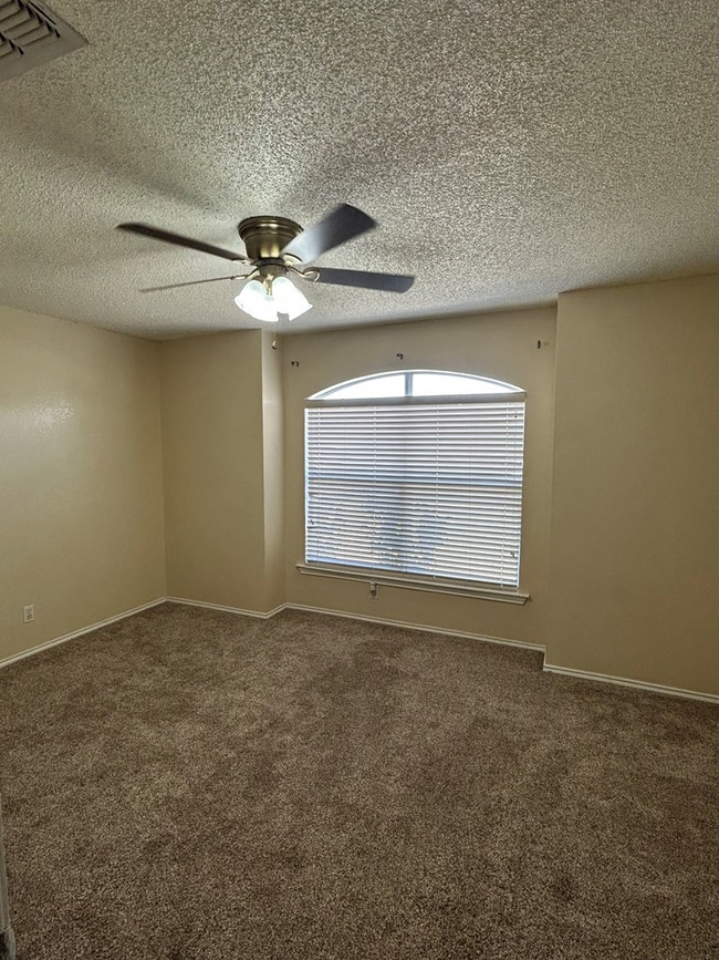 Photo - 4008 New Orleans Dr