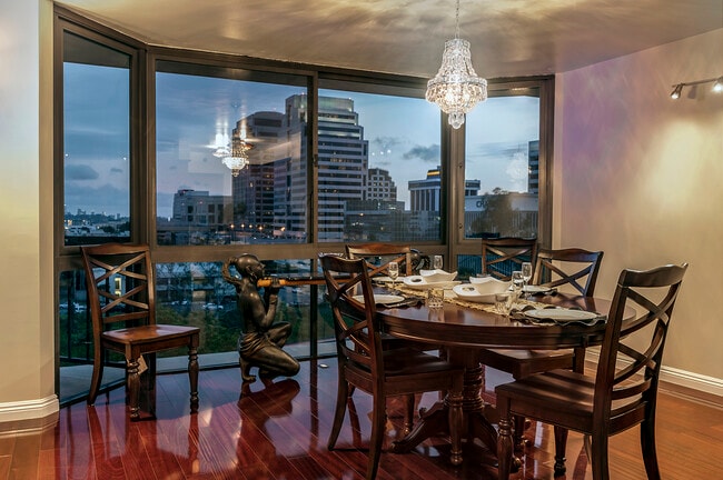 Photo - 222 Monterey Rd Unidad 403