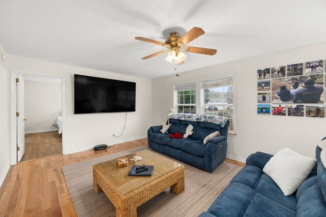 Photo - 117 Crazy Horse Trail