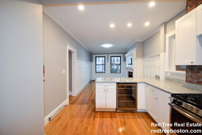 Photo - 48 Englewood Ave Unit 3
