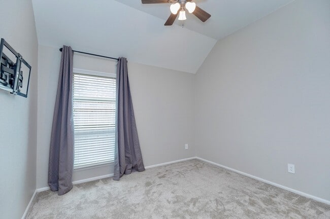 Photo - 30103 Aralia Dr