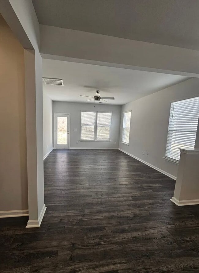 Photo - Very Spacious Townhome Available For Move In March 2026