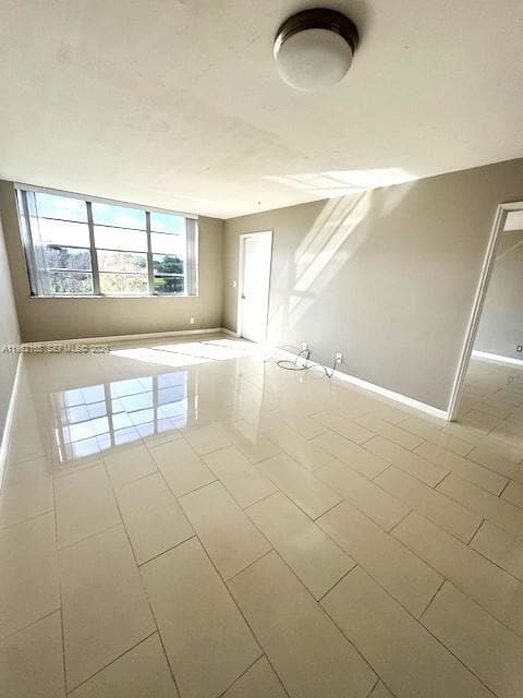 Photo - 9470 Live Oak Pl Unit 308