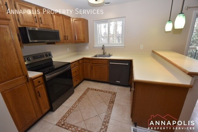 Photo - 418 Crane's Roost Ct