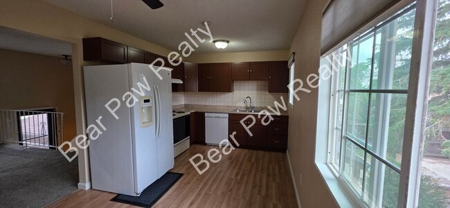 Photo - 279 Reed Ave