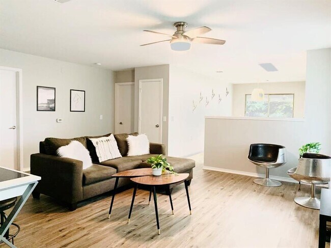 Photo - 4705 Cypress Bend Casa