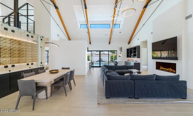 Photo - 4216 E Hazelwood St