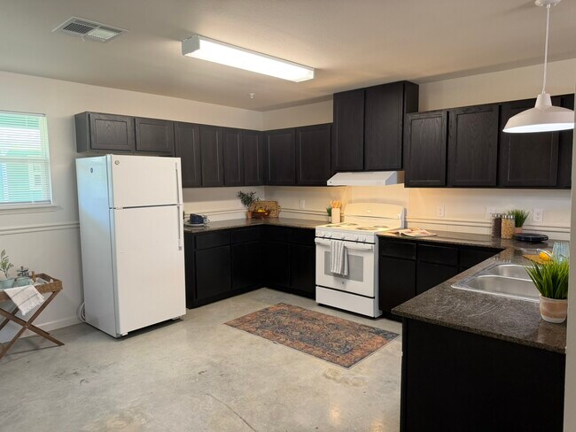 Kitchen - Vineyards at Iowa