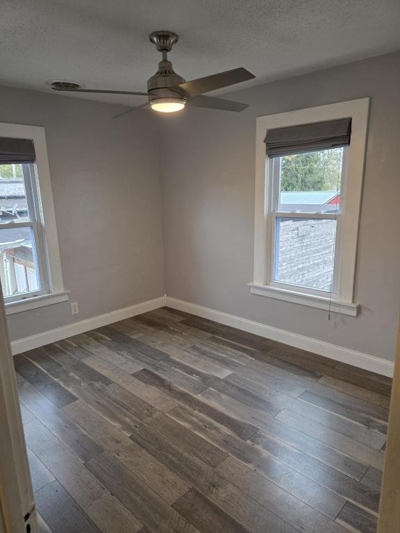 128 Miller St Unit Upper Front