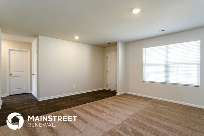 Photo - 456 Turning Lk Dr