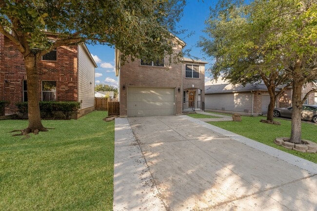 Photo - Charming & Spacious 3/2.5 in Mesa Creek JUST REDUCED