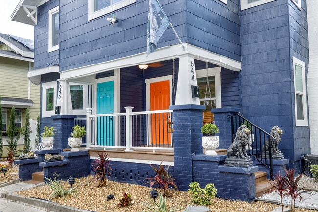 Building Photo - 644 6th Ave N Unit 644 6th Ave N