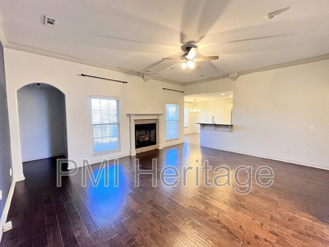 Photo - 206 Peyton St