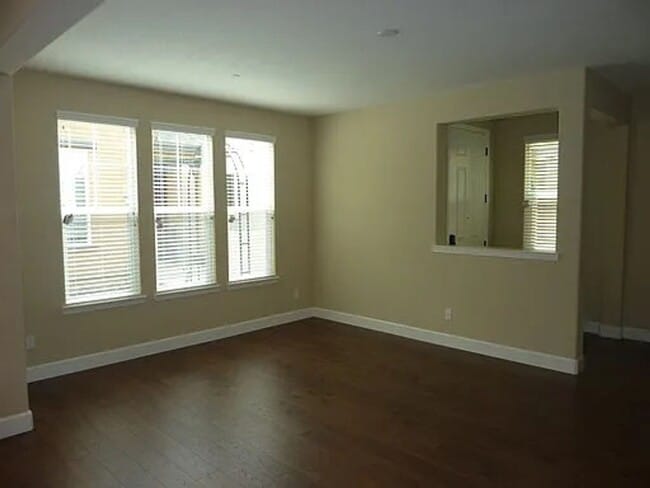 Photo - Fantastic Location in Roseville off Blue Oaks!  4 Bedroom Home with Downstairs Bedroom and Full B...