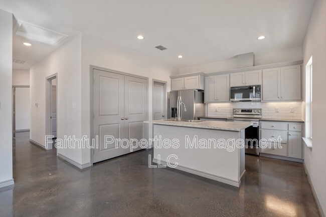 Photo - 10407 County Rd 2180