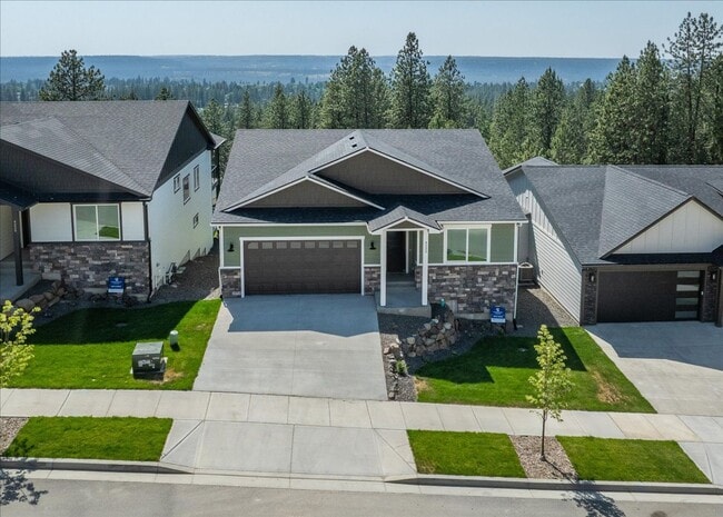 Building Photo - $3,600 - 4 Bed / 3 Bath Stunning Brand New...
