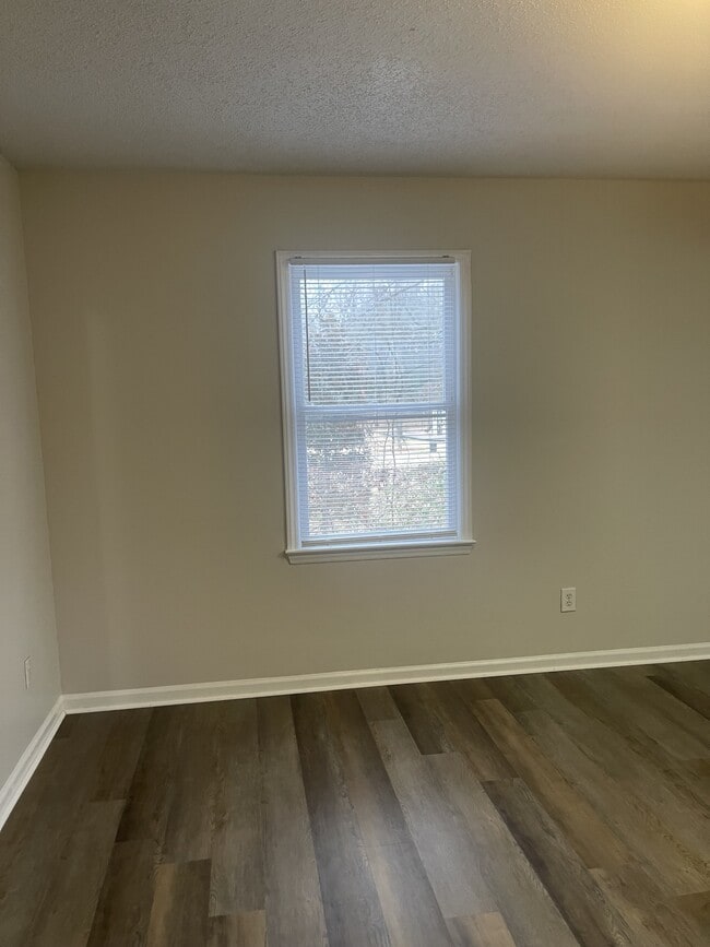 Photo - 912 Gregory St