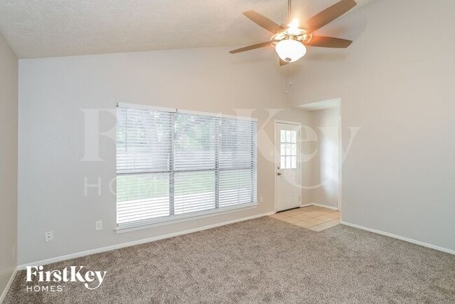 Photo - 3813 Clover Ln