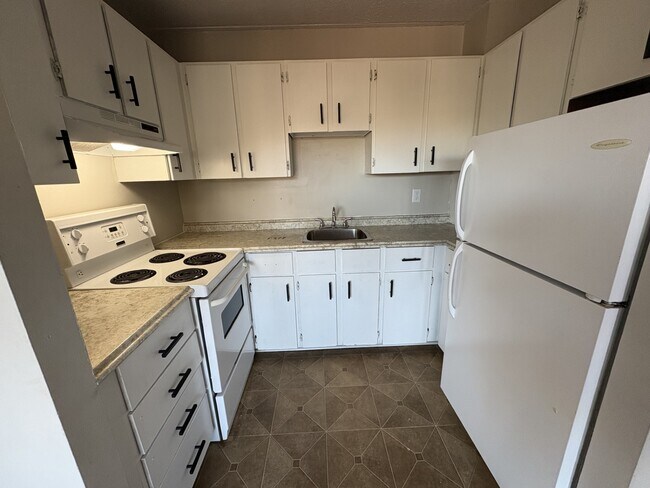 Building Photo - 411 Ellerdale St Unit 604