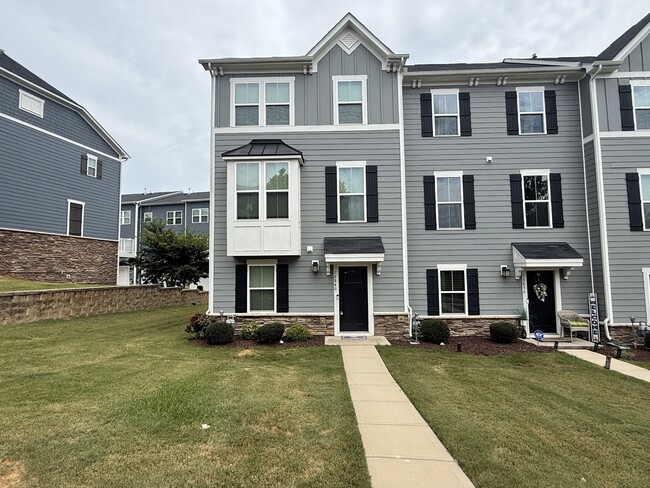 Building Photo - 10840 Overlook Mountain Dr